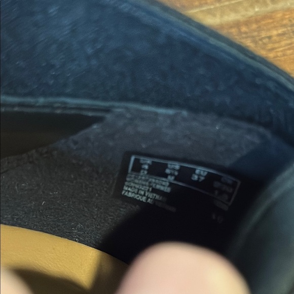 Clark’s Artisan Booties Women’s 6.5 Black - Picture 9 of 9